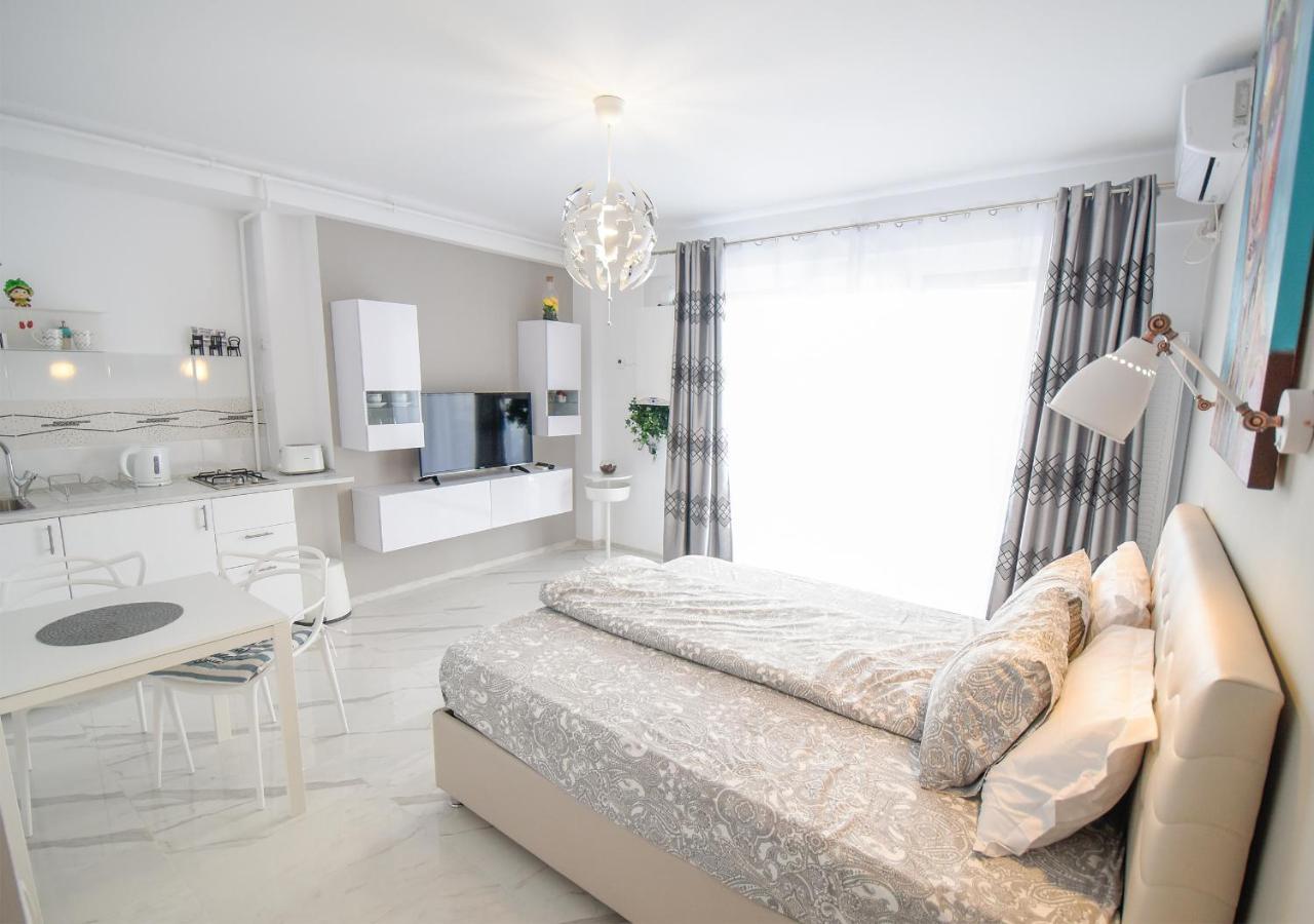 Sea View Studio - Mamaia Nord 2 Daire Navodari Dış mekan fotoğraf